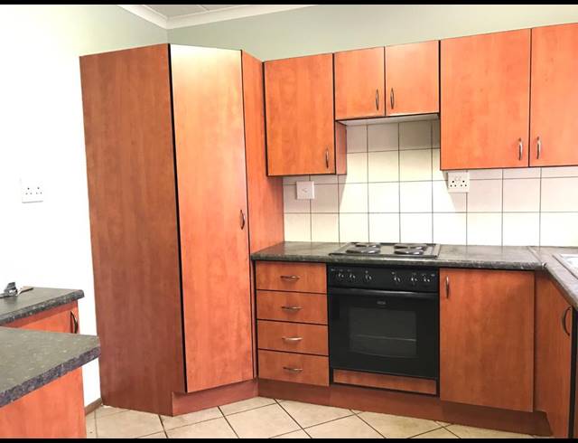 2 BEDROOM TOWNHOUSE RENTED IN TERENURE